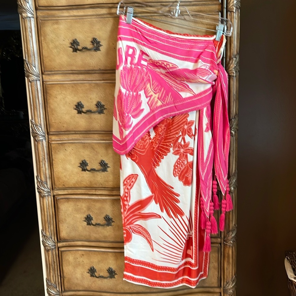 Farm Rio skirt with sarong tie. New with tags size xs